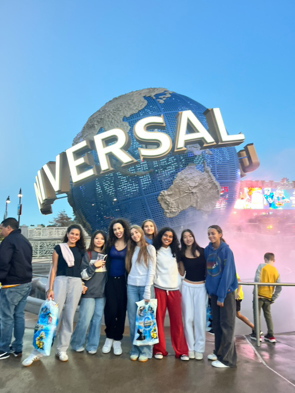 A group of sophomore students enjoying the dat at Universal
Photo courtesy of Amy Garcia, sophomore.
